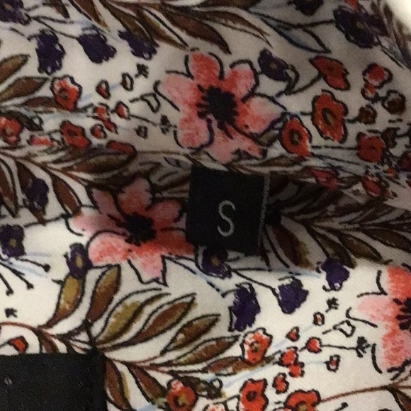 Nwt Martinique pink floral button front shirt small - Picture 7 of 10